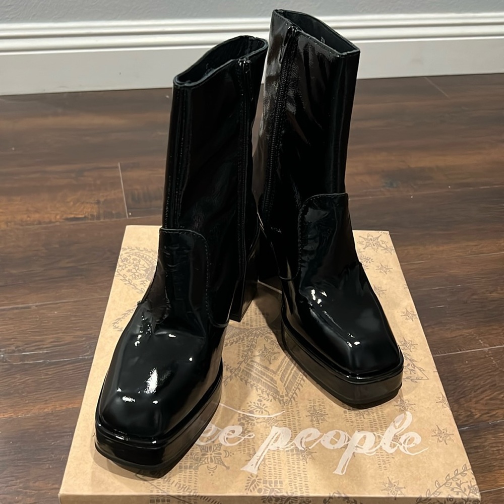 New Free People Ruby Shine Platform Boot Patent Black